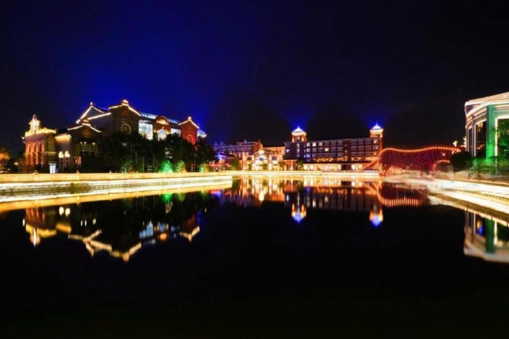 Suzhou Phoenix Hotspring Resort Zhangjiagang Bagian luar foto