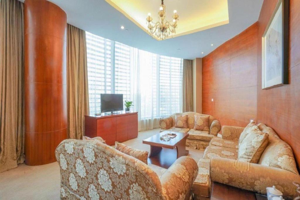 Suzhou Phoenix Hotspring Resort Zhangjiagang Bagian luar foto