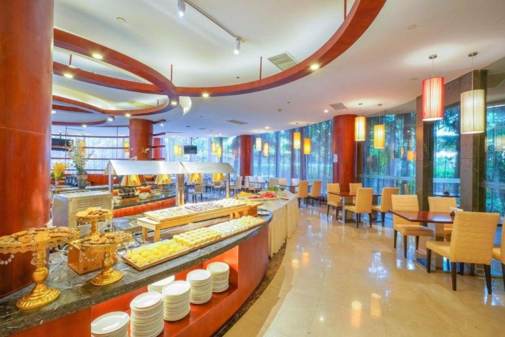 Suzhou Phoenix Hotspring Resort Zhangjiagang Bagian luar foto