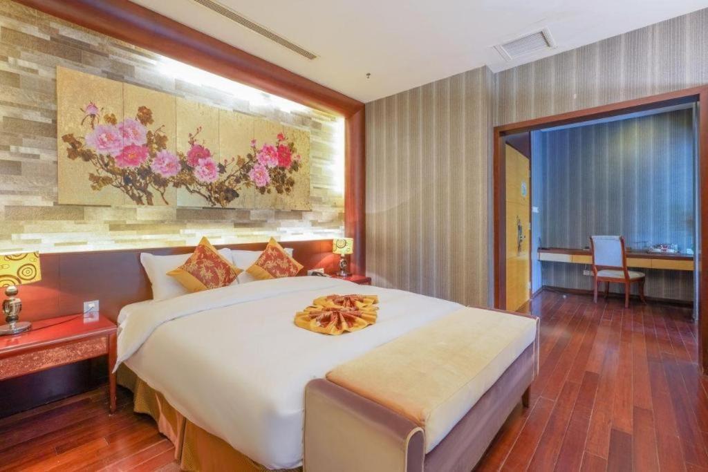 Suzhou Phoenix Hotspring Resort Zhangjiagang Bagian luar foto
