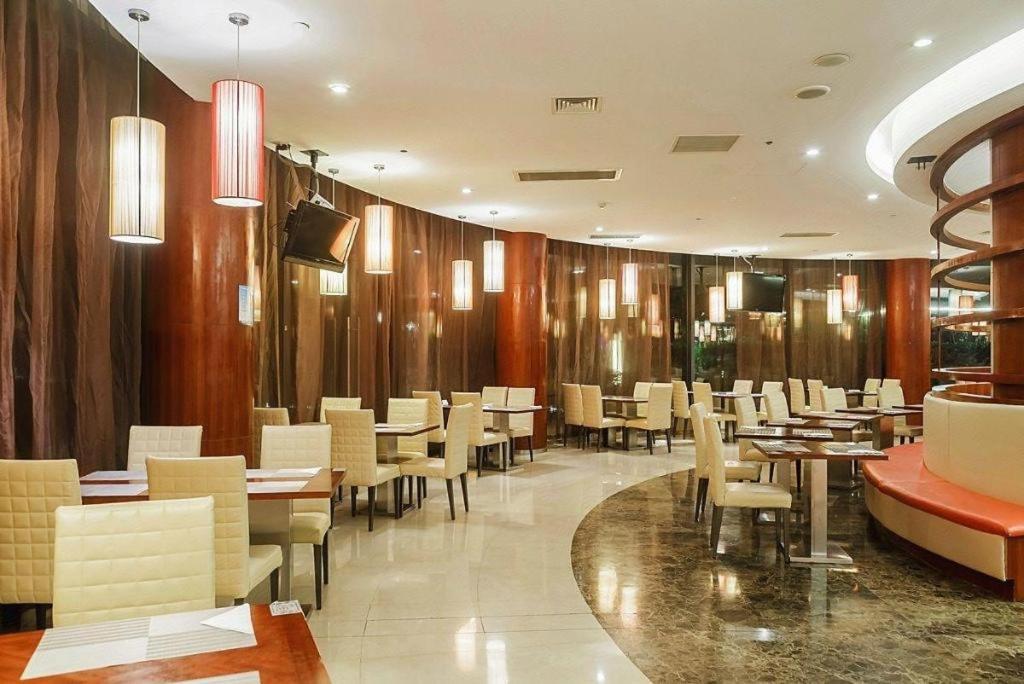 Suzhou Phoenix Hotspring Resort Zhangjiagang Bagian luar foto